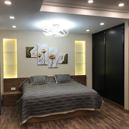 Green City Apartment 1 Tashkent Esterno foto