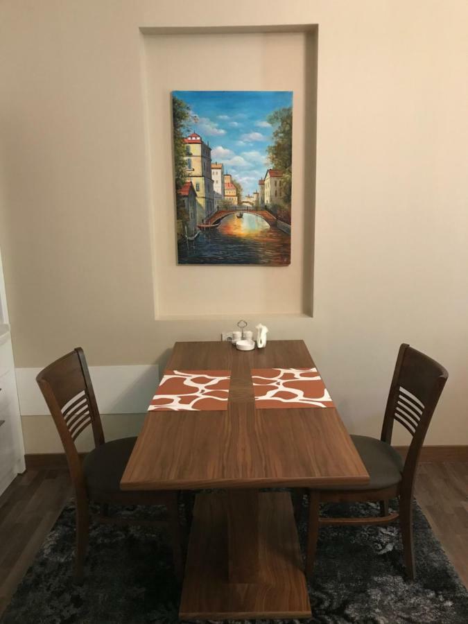 Green City Apartment 1 Tashkent Esterno foto